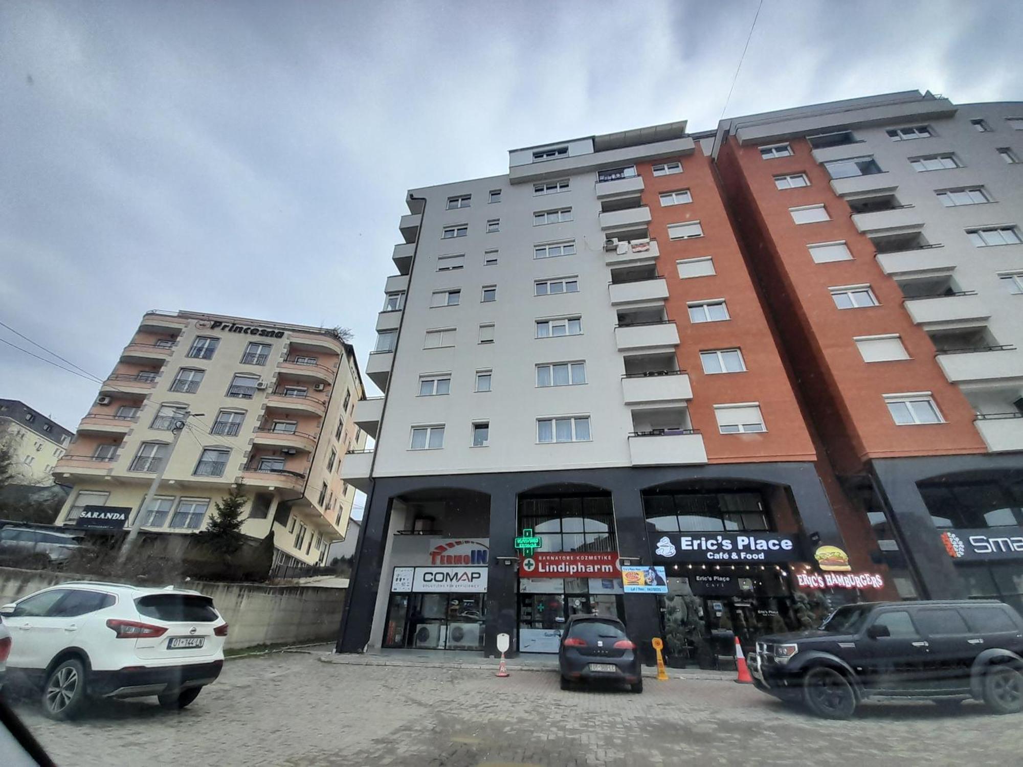 Gray Apartment 1 Пристина Екстериор снимка